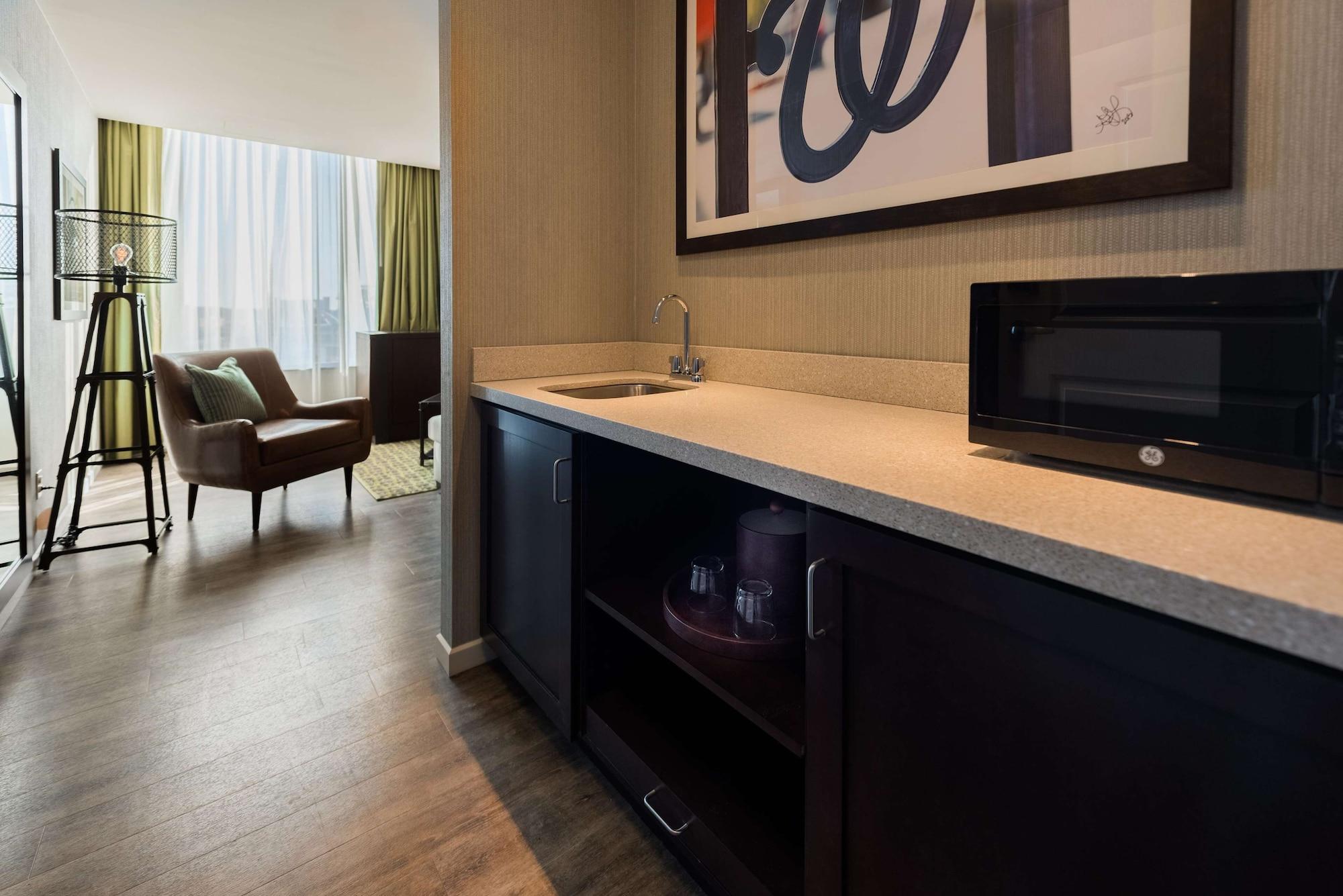 Hampton Inn & Suites Washington, D.C. - Navy Yard Exterior photo