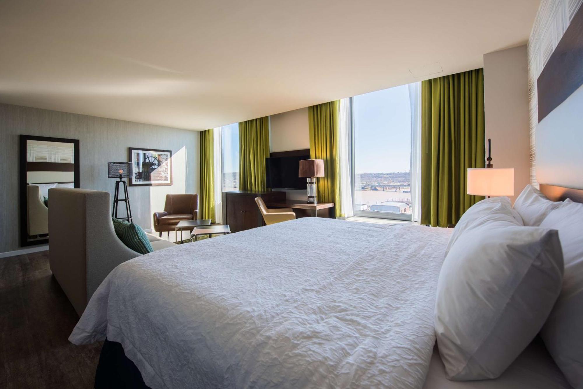 Hampton Inn & Suites Washington, D.C. - Navy Yard Exterior photo