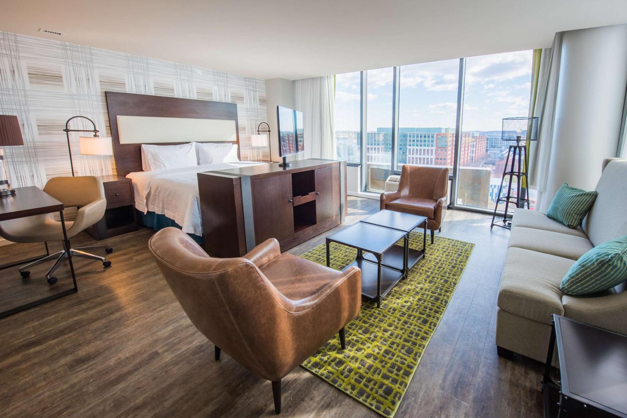 Hampton Inn & Suites Washington, D.C. - Navy Yard Exterior photo